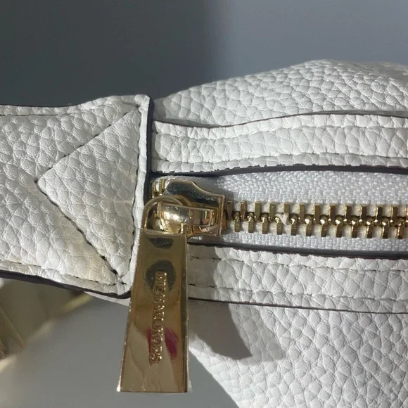 NWT Michael Kors Soft BeltBag - Picture 4 of 9